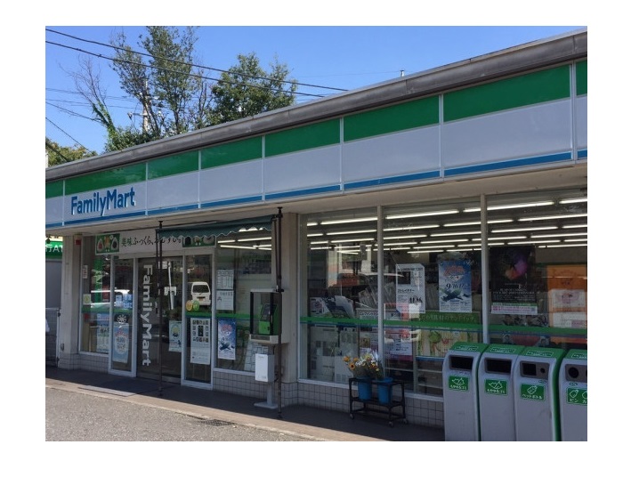 ファミリーマート西武拝島店