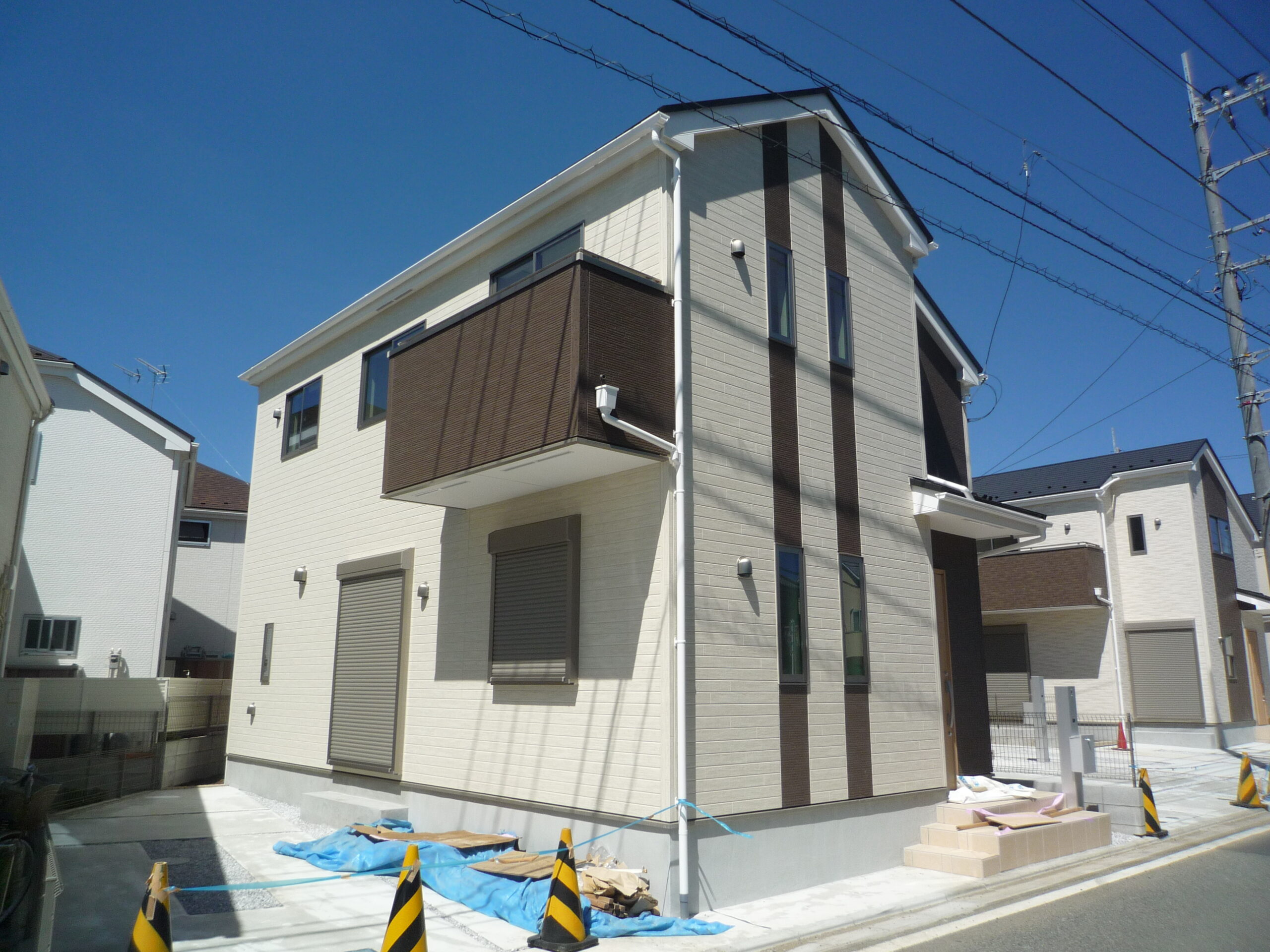 (写真は売主施工例です。) (写真は売主施工例です。)